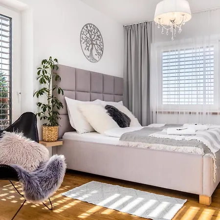 Villa Rezidence Mala Louka